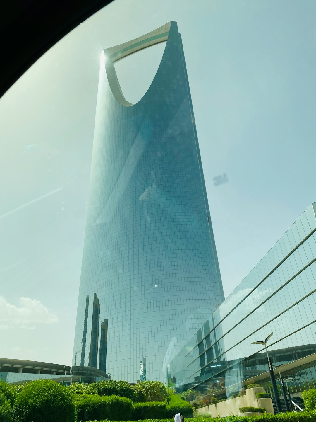 a-tall-building-with-glass-walls-tlaxebma7qm